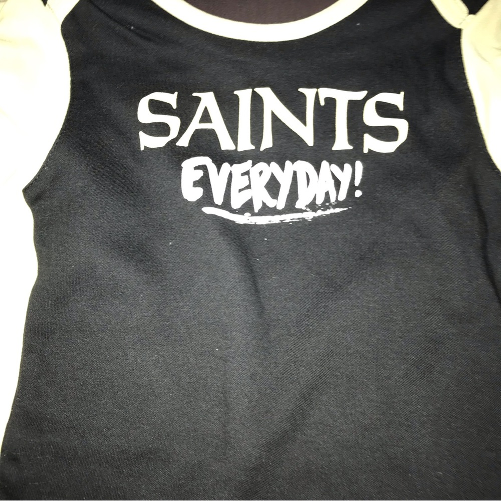 New Orleans Saints 2 Piece Creeper Onesie Set NWT - Picture 4 of 8